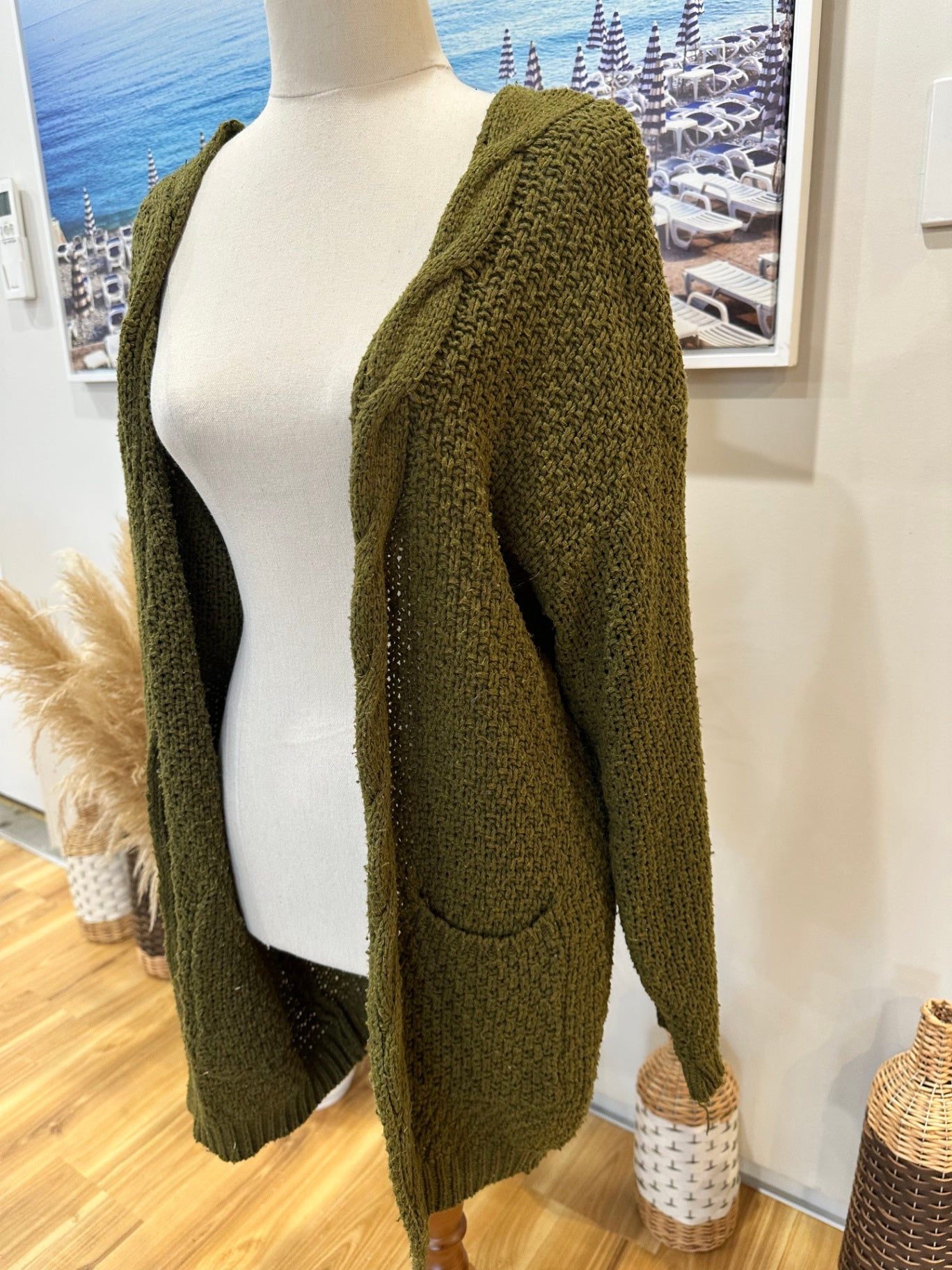 [SALE] Cardigan - Medium / Large - Olive Green