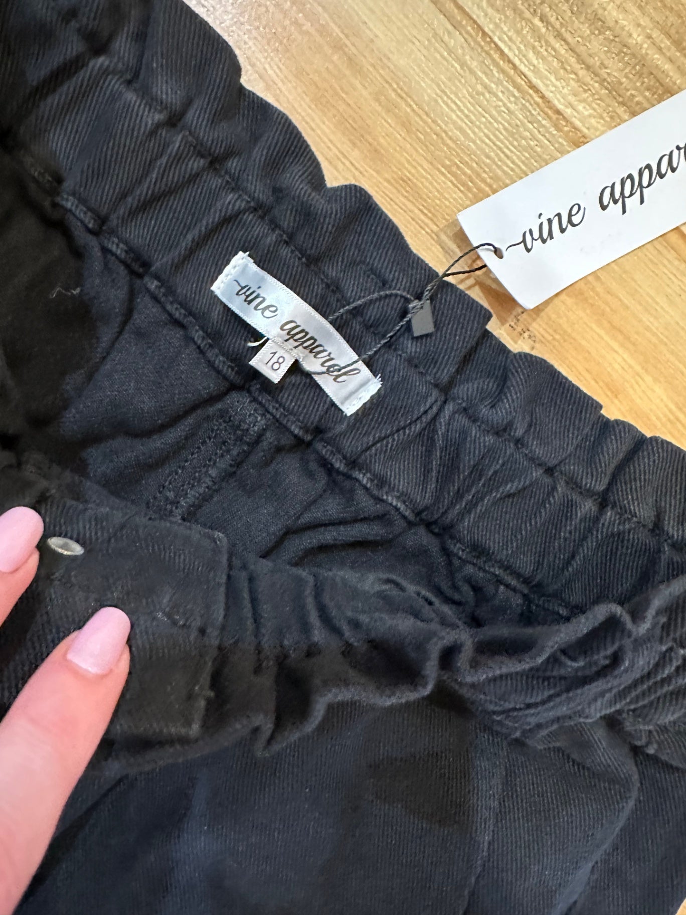 Vine Apparel Jeans 18 Black - New