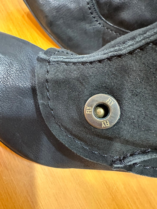 [SALE] FLY London - Boots - 42 - New