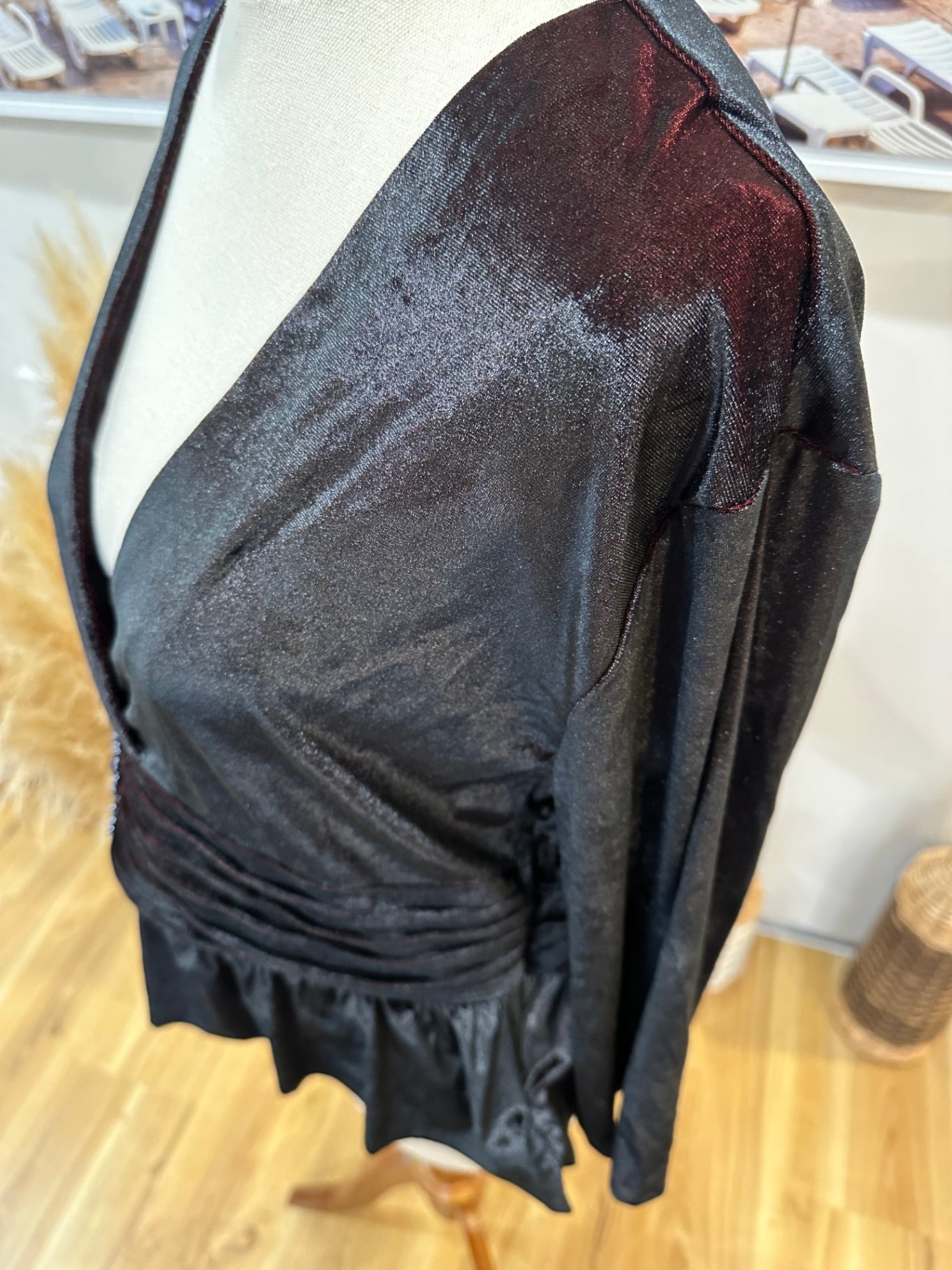 [SALE] Vintage - Peplum Velvet Top - Medium - Red / Black