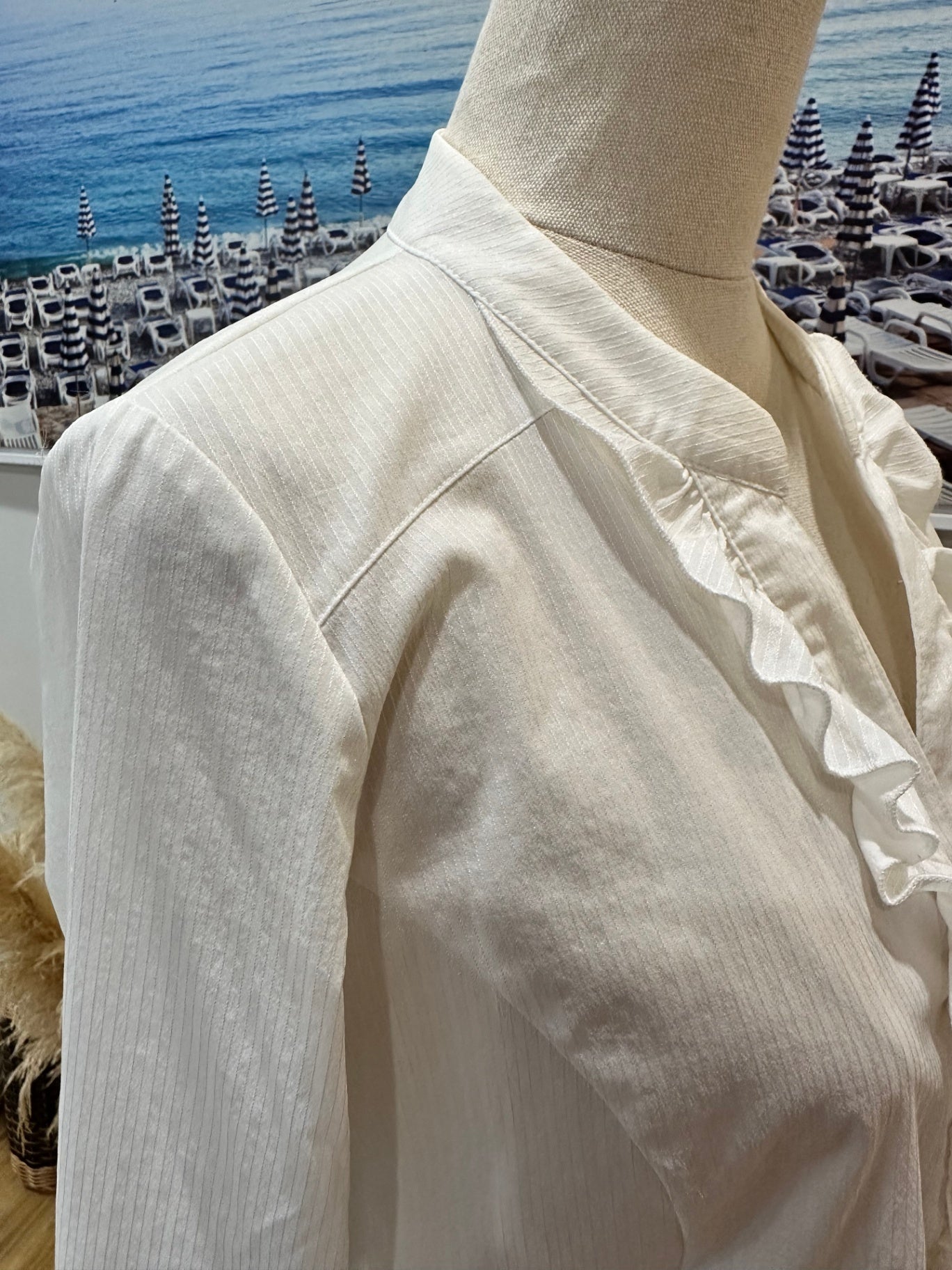 [SALE] Oliver Black Shirt 10 Cream
