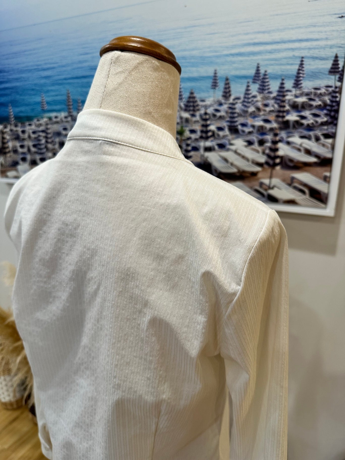 [SALE] Oliver Black Shirt 10 Cream