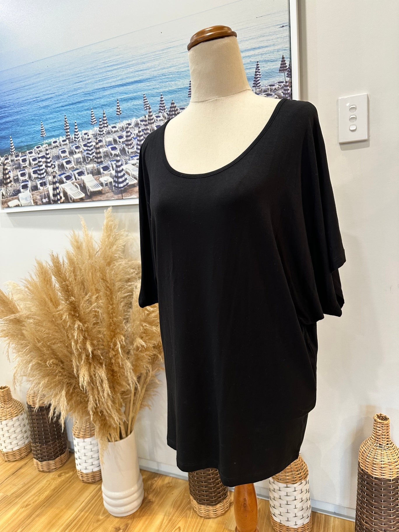 [SALE] Betty Basics Top 12 Black