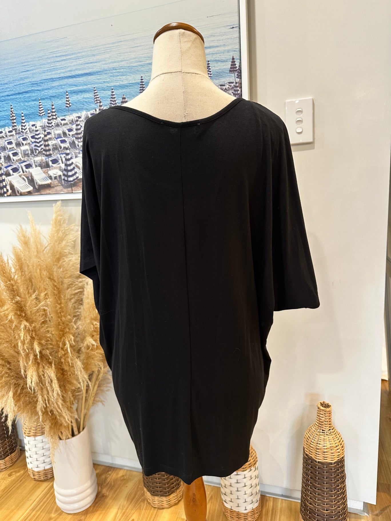 [SALE] Betty Basics Top 12 Black