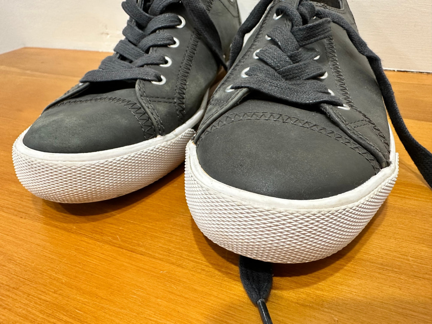 Deuce Sneakers 39 Grey