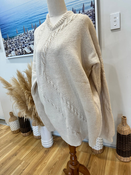 Vintage Jumper - Hand knitted - Medium / Large Beige