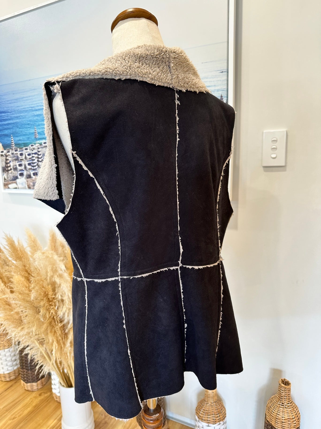 [SALE] Vest - Beige and Black