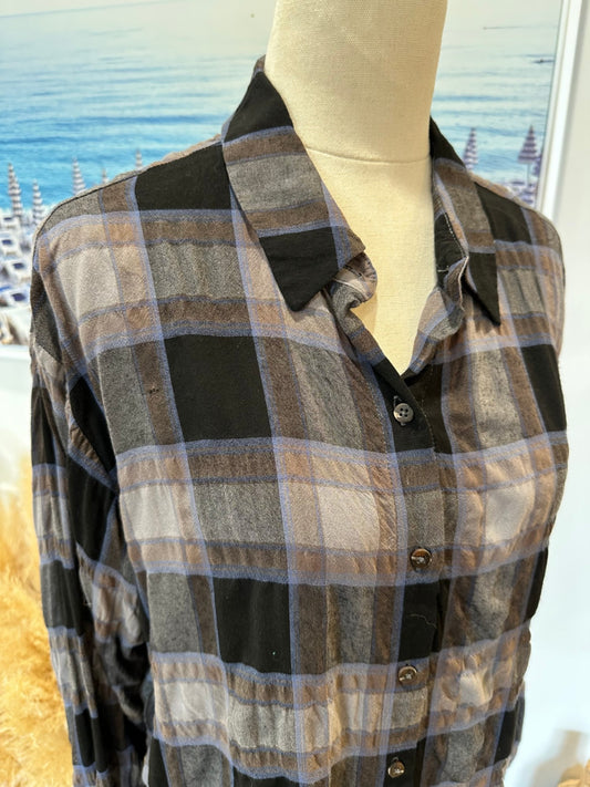 [SALE] Max - Shirt - Size 6