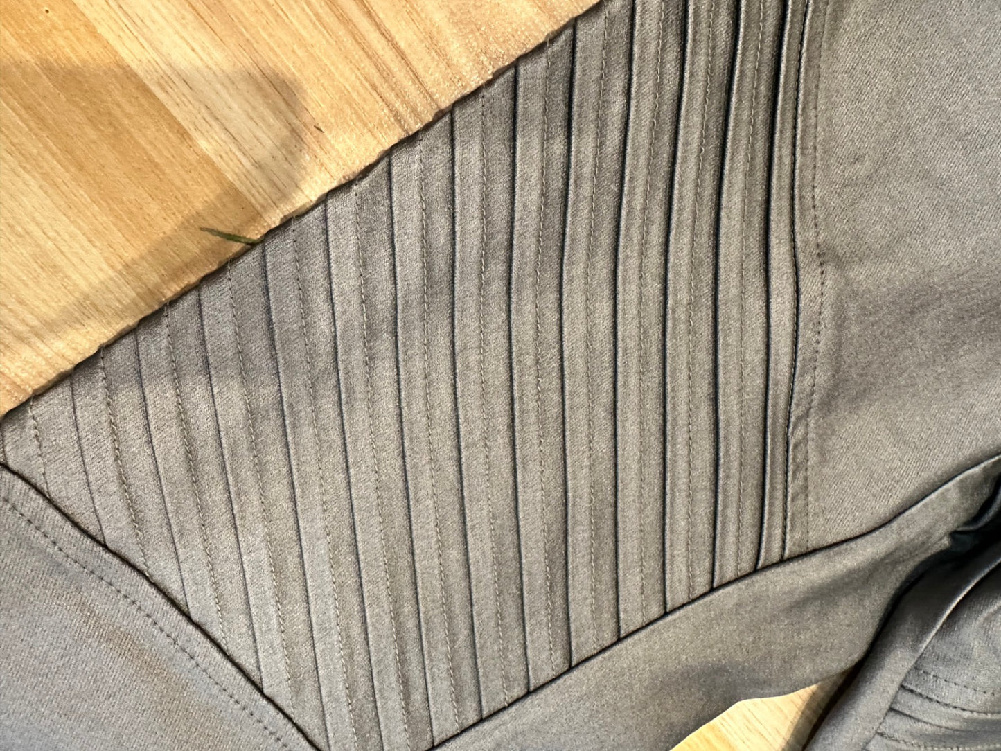 Pretty Basics by Augustine Pants 12 Gold