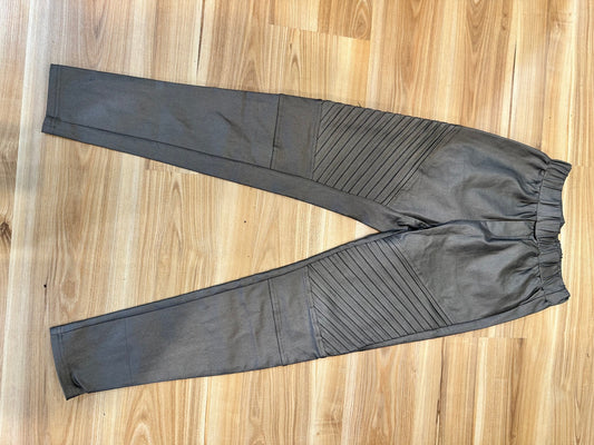 Pretty Basics by Augustine Pants 12 Gold