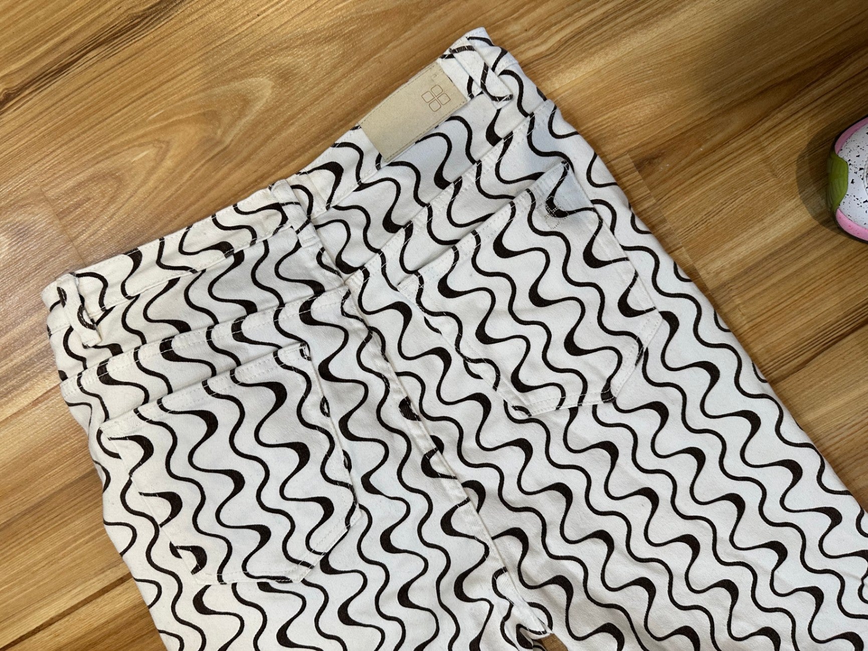 [SALE] Insight Pants - Size 30 - Cream + Brown - Kaia