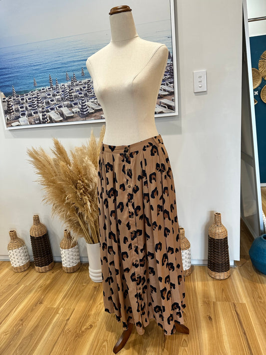 Witchery - Skirt - Size 8 - Leopard print