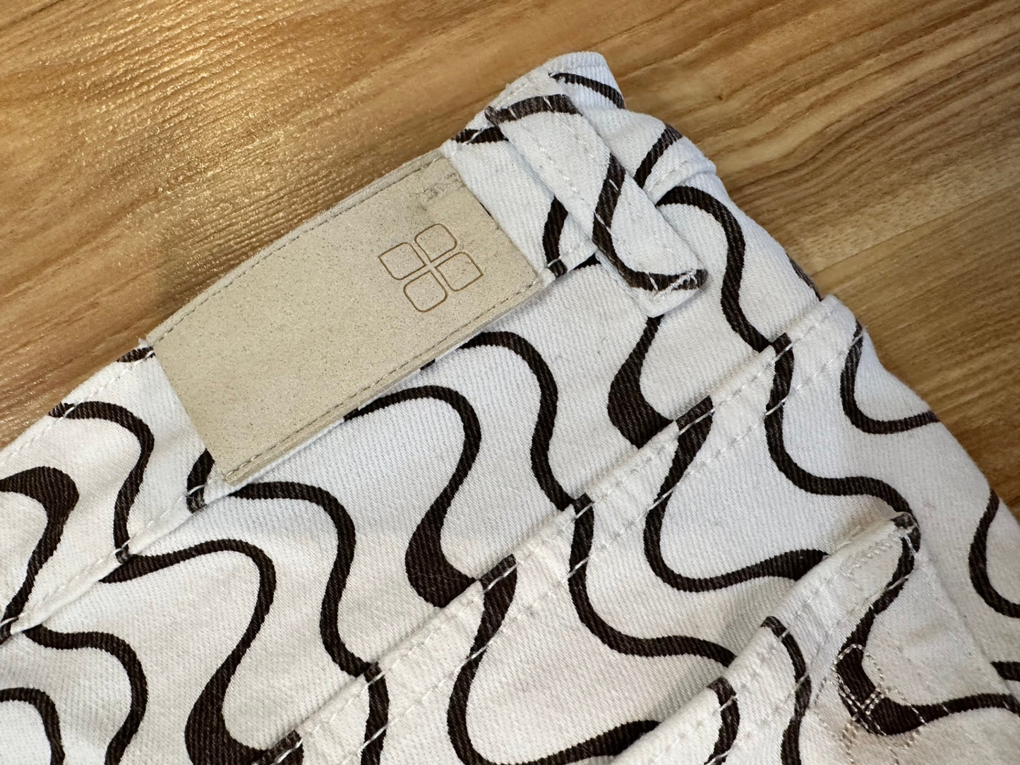 [SALE] Insight Pants - Size 30 - Cream + Brown - Kaia