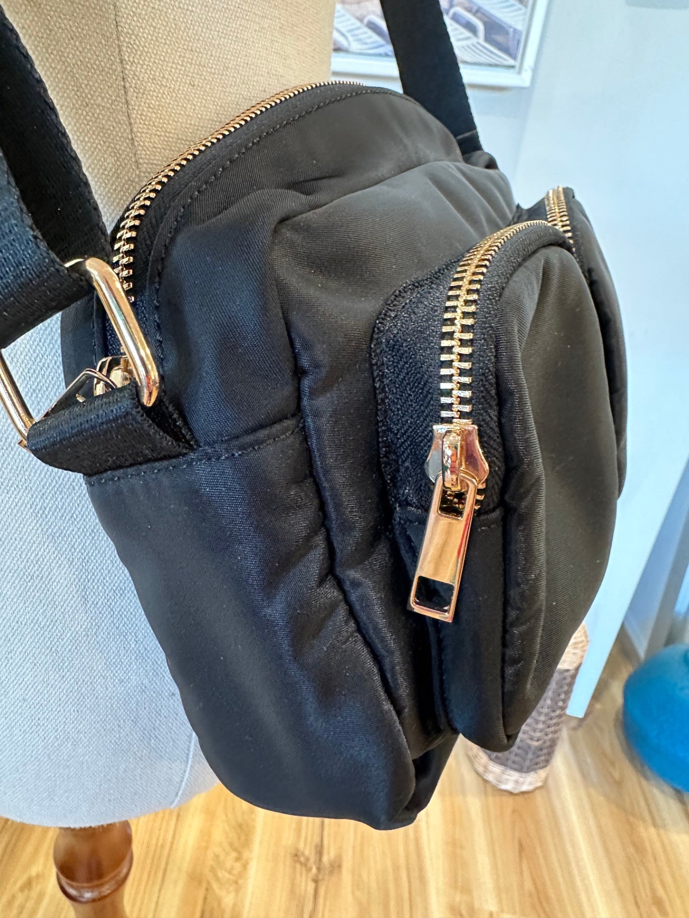 [SALE] Handbag Black - Perfect for travelling