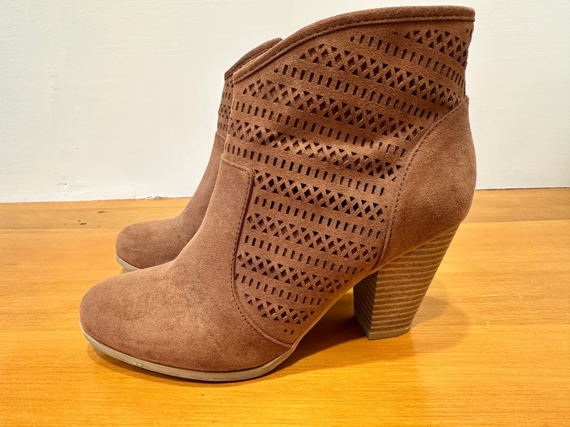 Nine West - Boots - Size 6.5 - Tan Brown