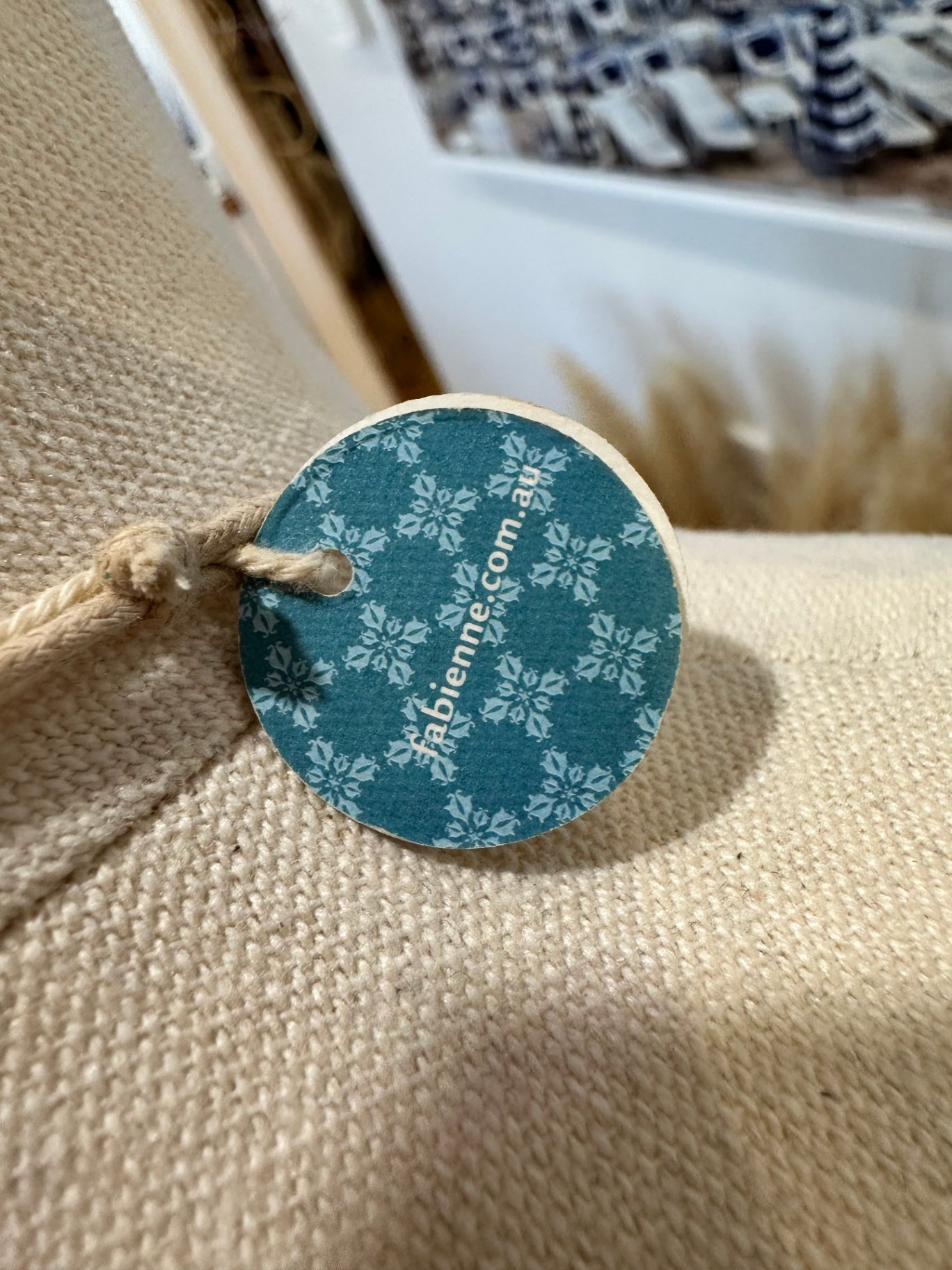 [SALE] New - Necklace Pale Timber Cubes