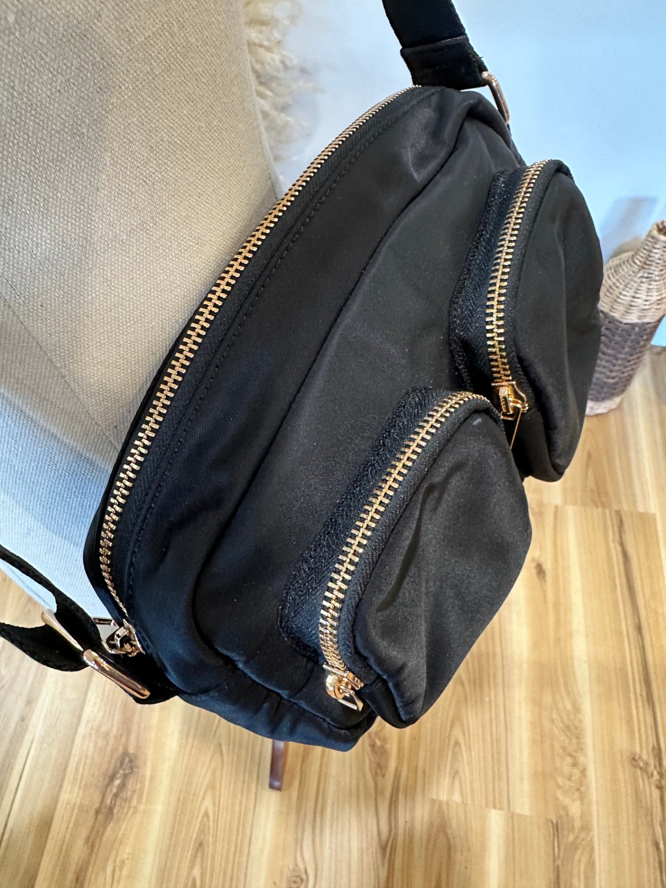 [SALE] Handbag Black - Perfect for travelling