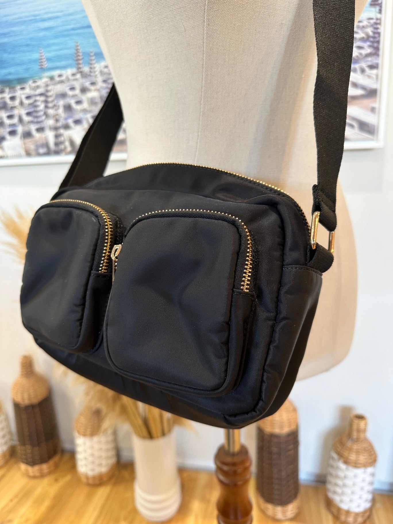 [SALE] Handbag Black - Perfect for travelling