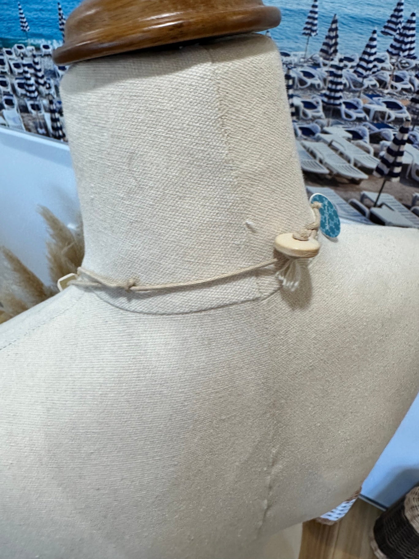 [SALE] New - Necklace Pale Timber Cubes