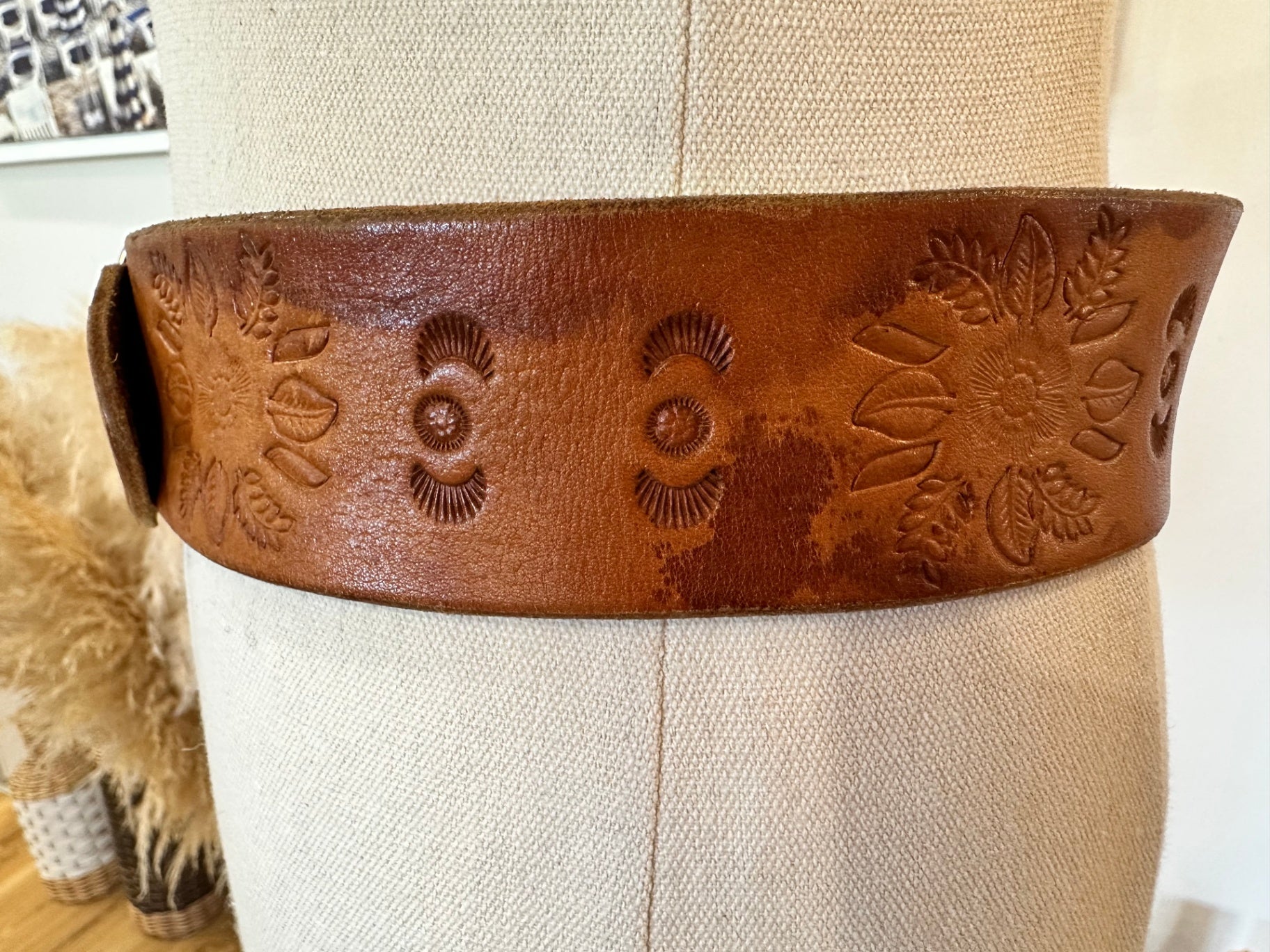 [SALE] Vintage - Leather Belt - Tan Brown w Patina
