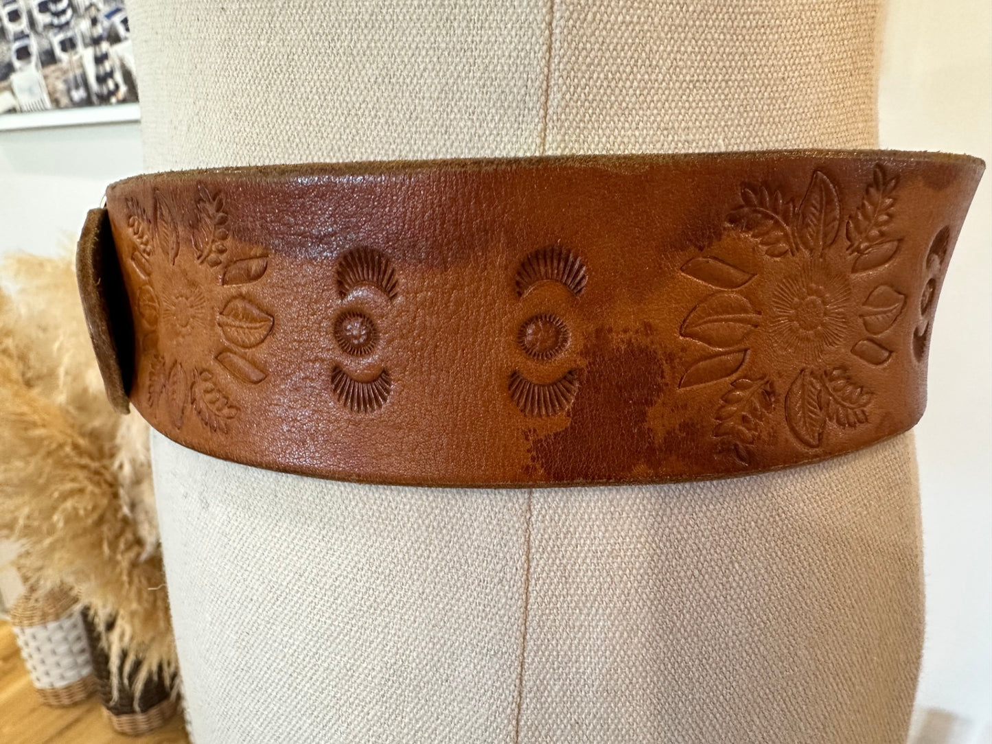 [SALE] Vintage - Leather Belt - Tan Brown w Patina