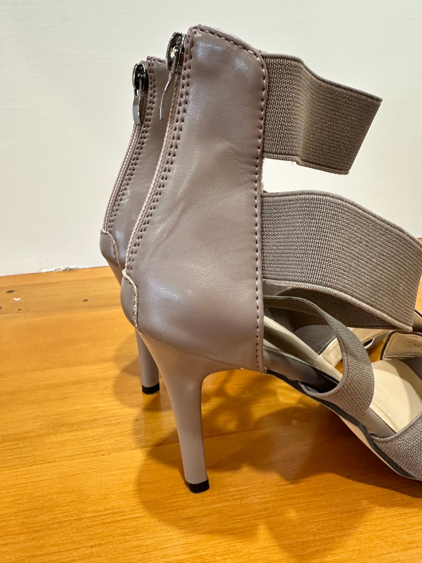[SALE] Strappy Heels - Taupe - Size 39
