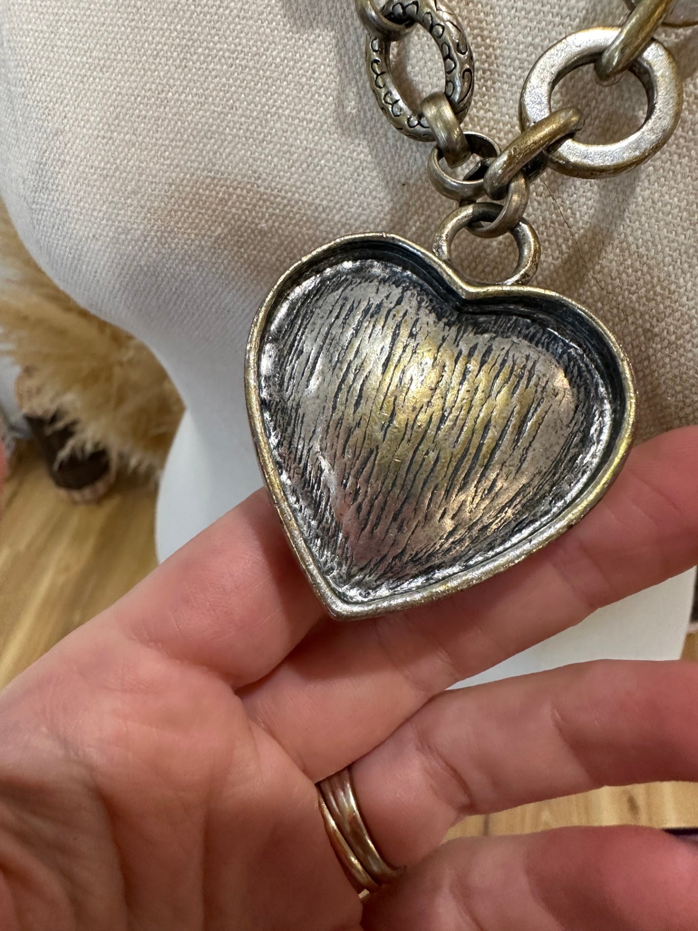 [SALE] Heavy Duty - Heart Pendant - Necklace