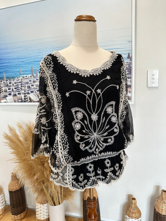 Lace Blouse - Small - Black and White/Cream - Batwing Arms