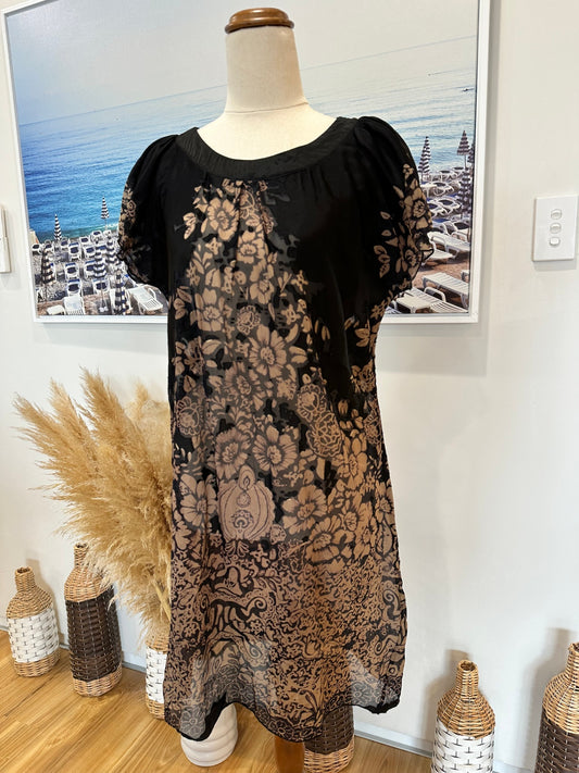 Barkins Dress 10 Black and beige