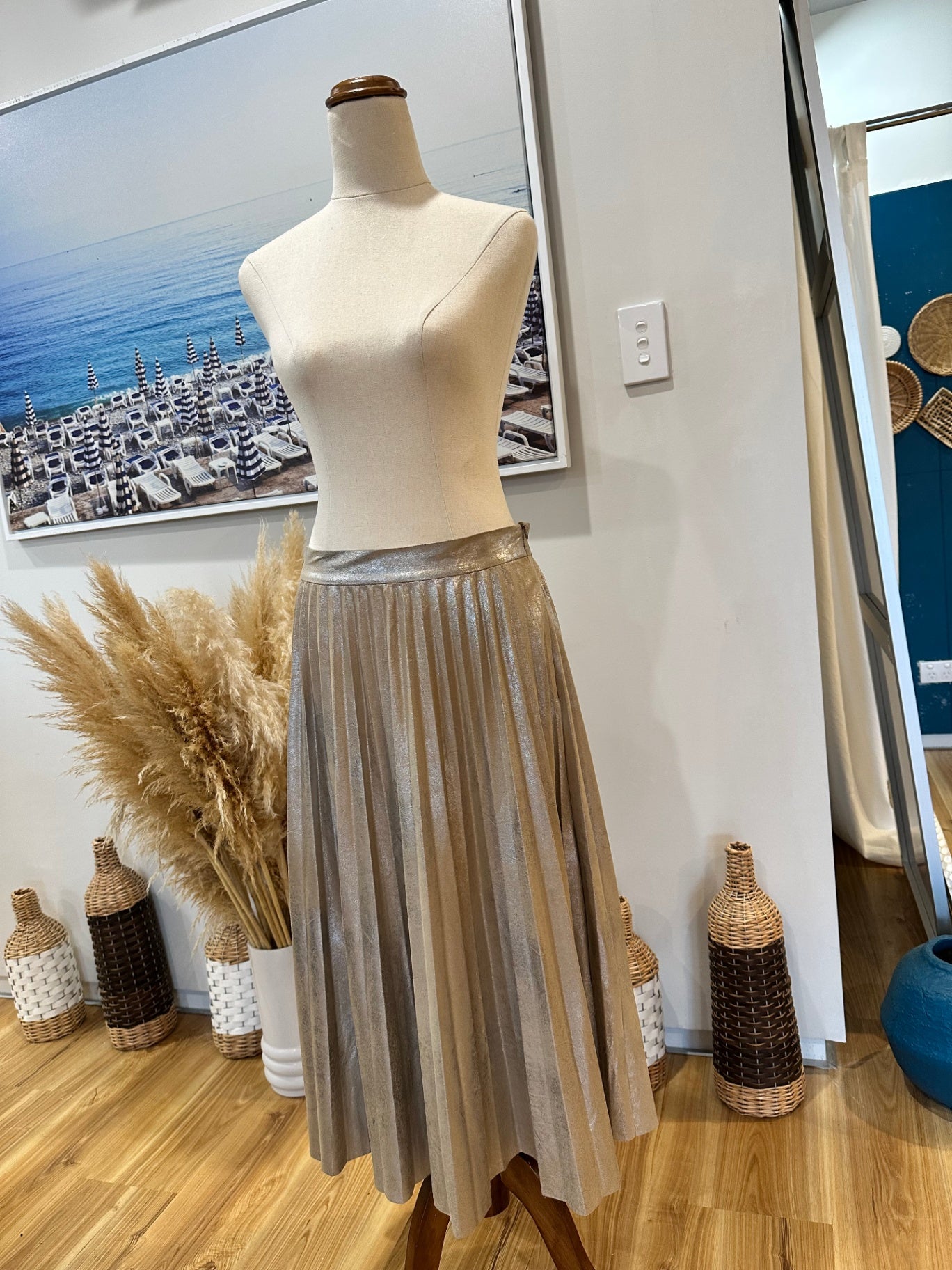 Zara - Pleated Skirt - Gold - Size Small