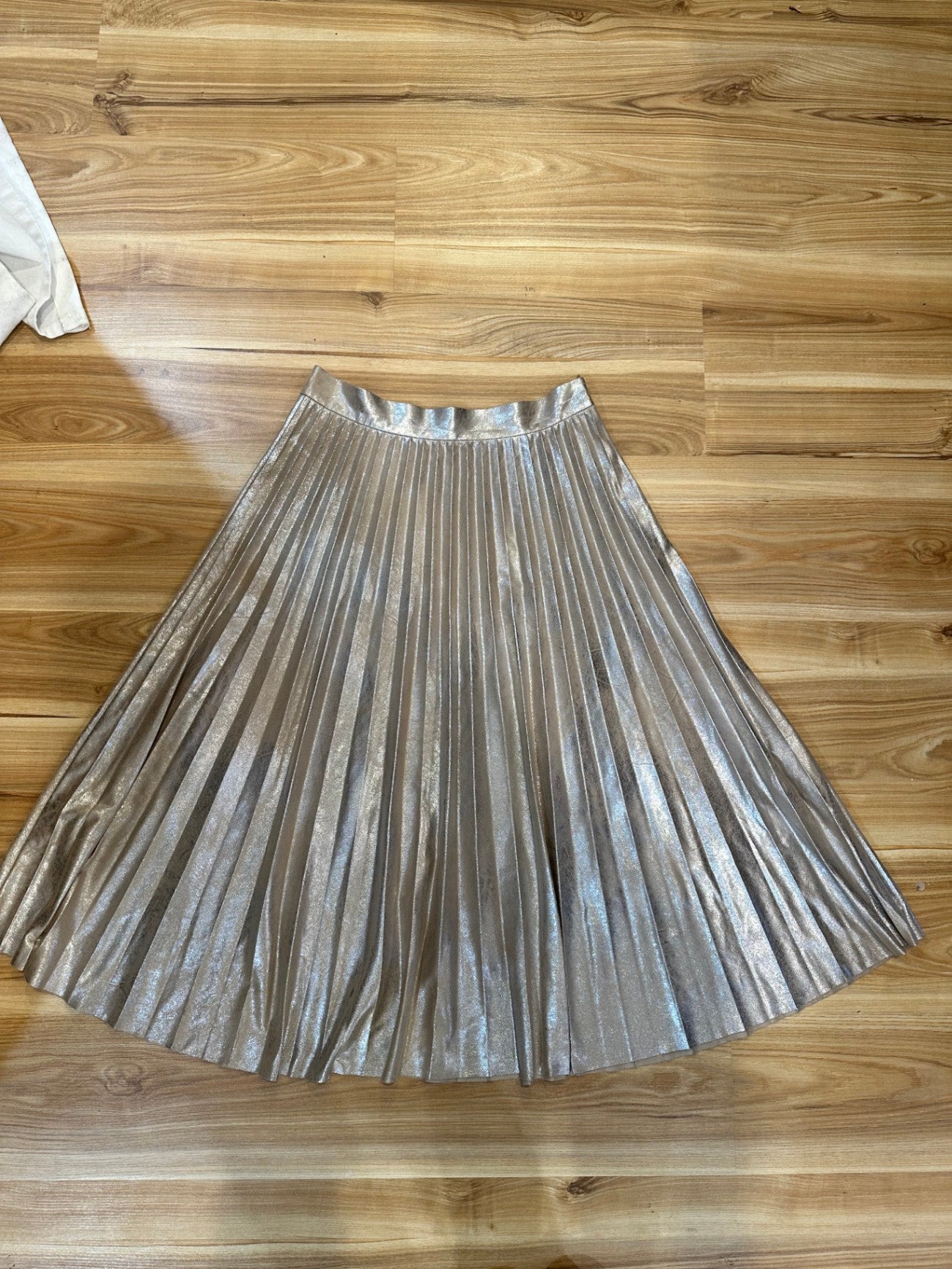 Zara - Pleated Skirt - Gold - Size Small