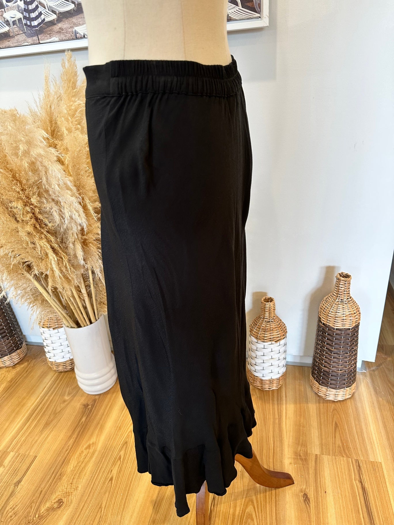 [SALE] Whistle - Skirt - Size 10 - Black