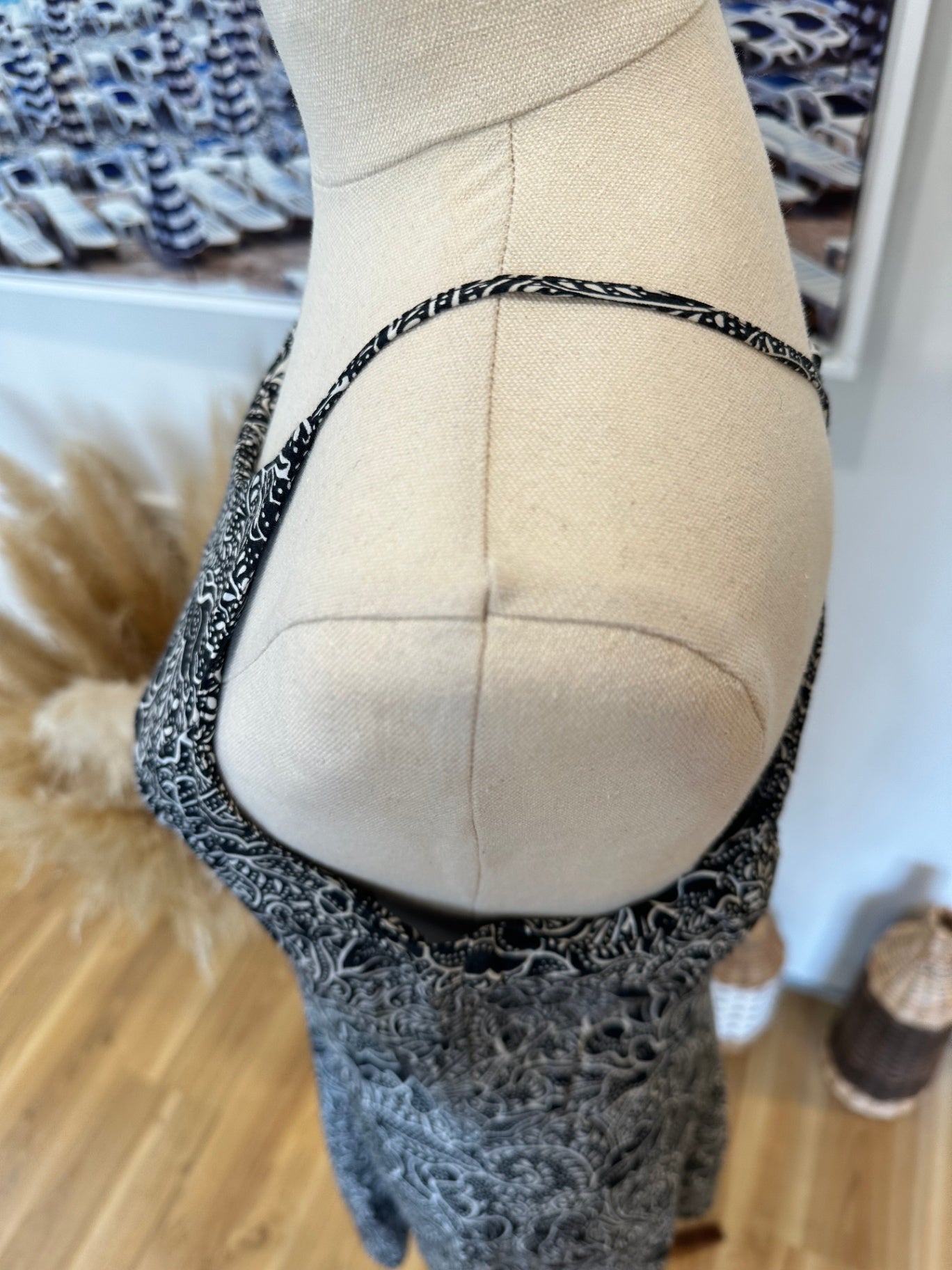 [SALE] Glassons - Swing Dress - Size 8 - Black and white