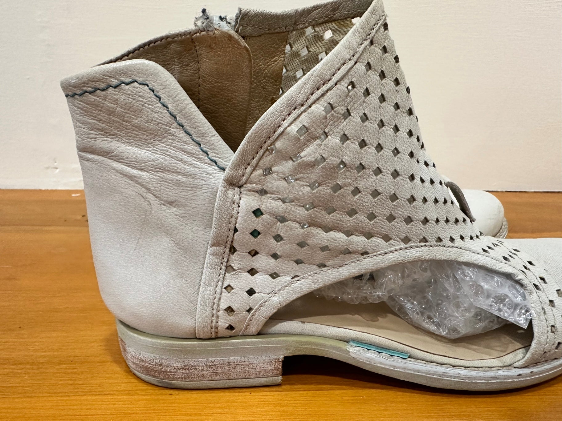 [SALE] Pinto Di Blu - Summer Ankle Boots - Size 38 - Beige