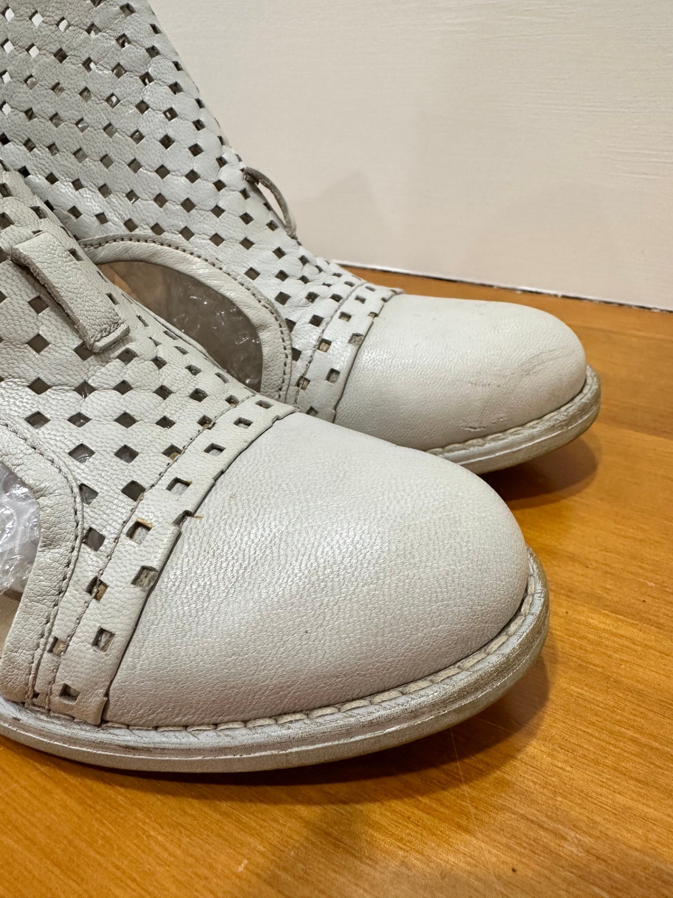 [SALE] Pinto Di Blu - Summer Ankle Boots - Size 38 - Beige