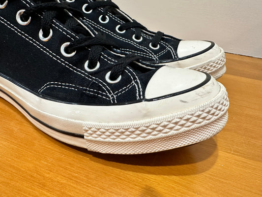 Converse Sneakers - Size 41.5 - Black and white
