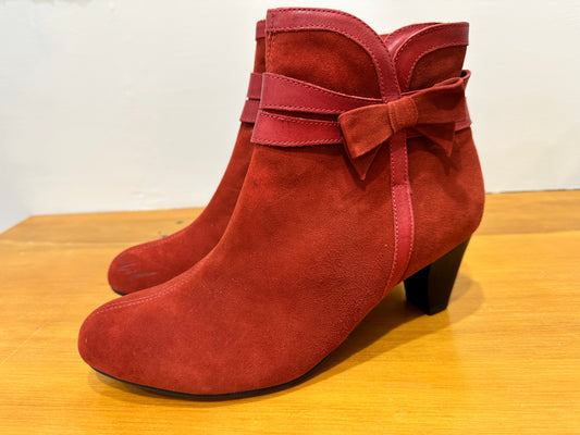 Red Suede Boots - Kumfs - Size 40.5