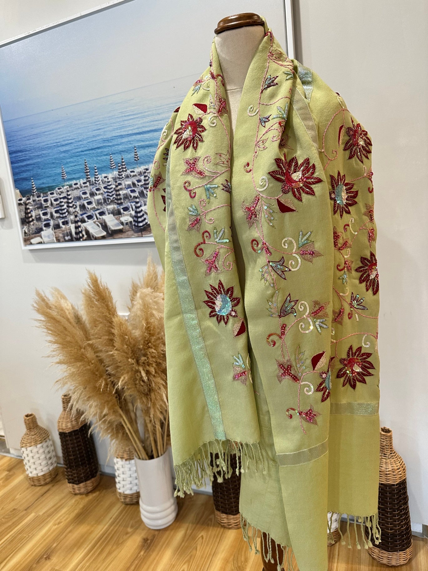 [SALE] Pale green scarf with pink sequins - 100% wool