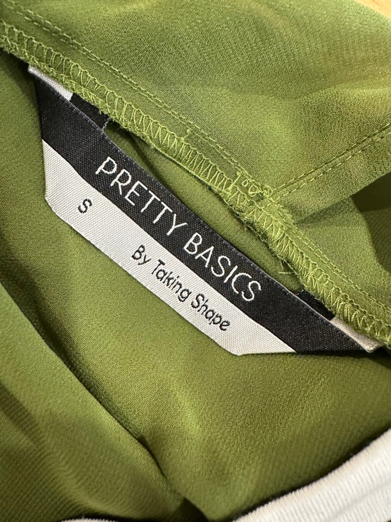 Pretty Basics by Taking Shape - Lightweight Hooded Top - Extra Large - Green