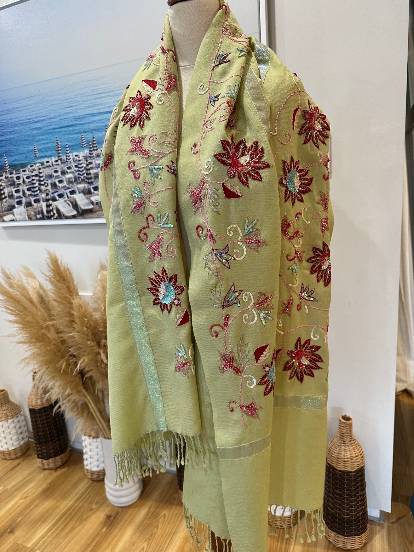 [SALE] Pale green scarf with pink sequins - 100% wool