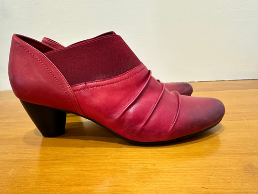 Boston Belle - Ankle Boots - Size 41 - Red