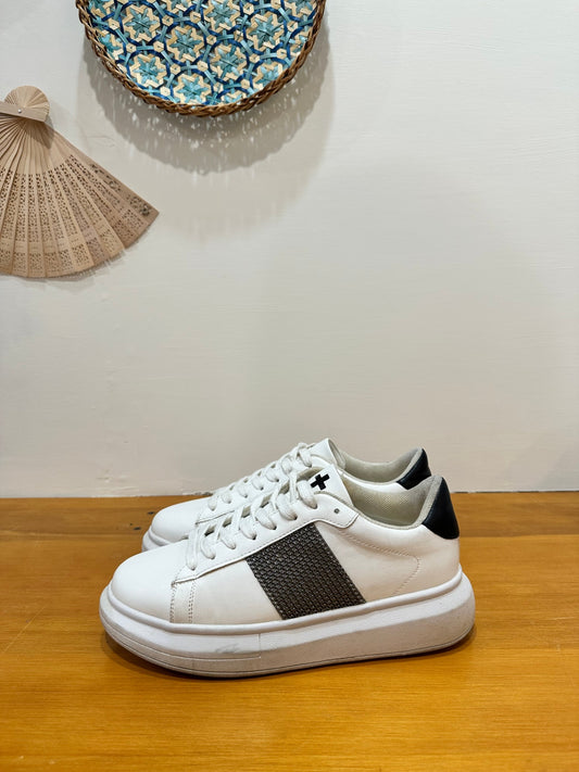 Stella + Gemma Sneakers - Size 38 - White