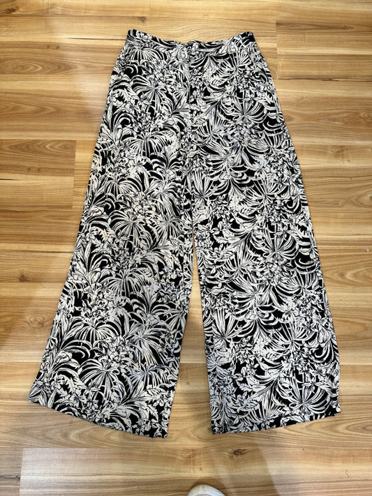 Decjuba - Wideleg Pants - Size Medium - Black and Beige Floral Print