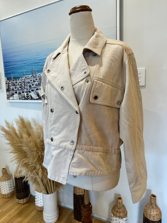 Fate - Jacket - Size Small - Beige
