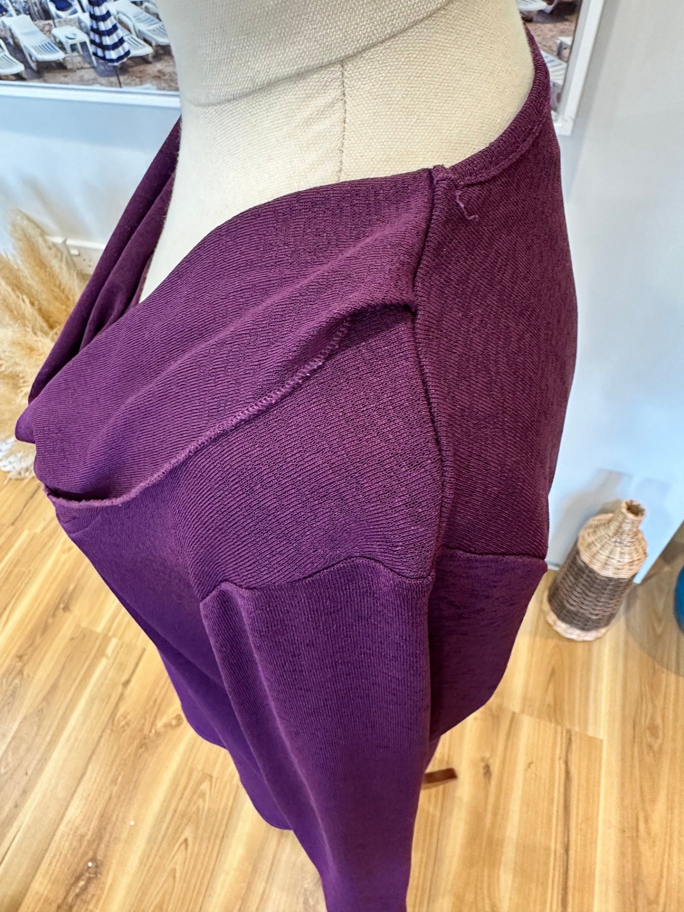 [SALE] Y2K Era - Classique - Cowl Neck Top - Size Medium - Deep Purple