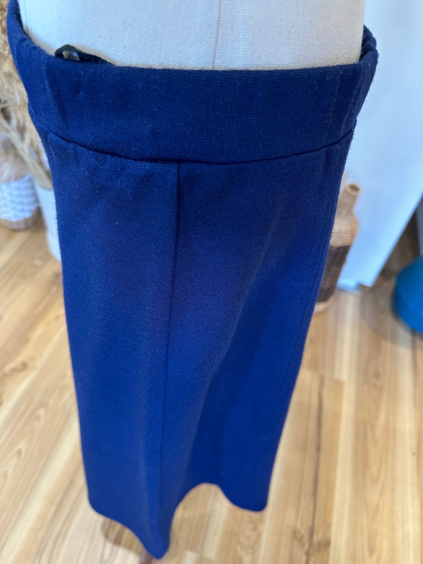 [SALE] Vintage Skirt - Navy Blue - Wool + Acrylic - Size 14