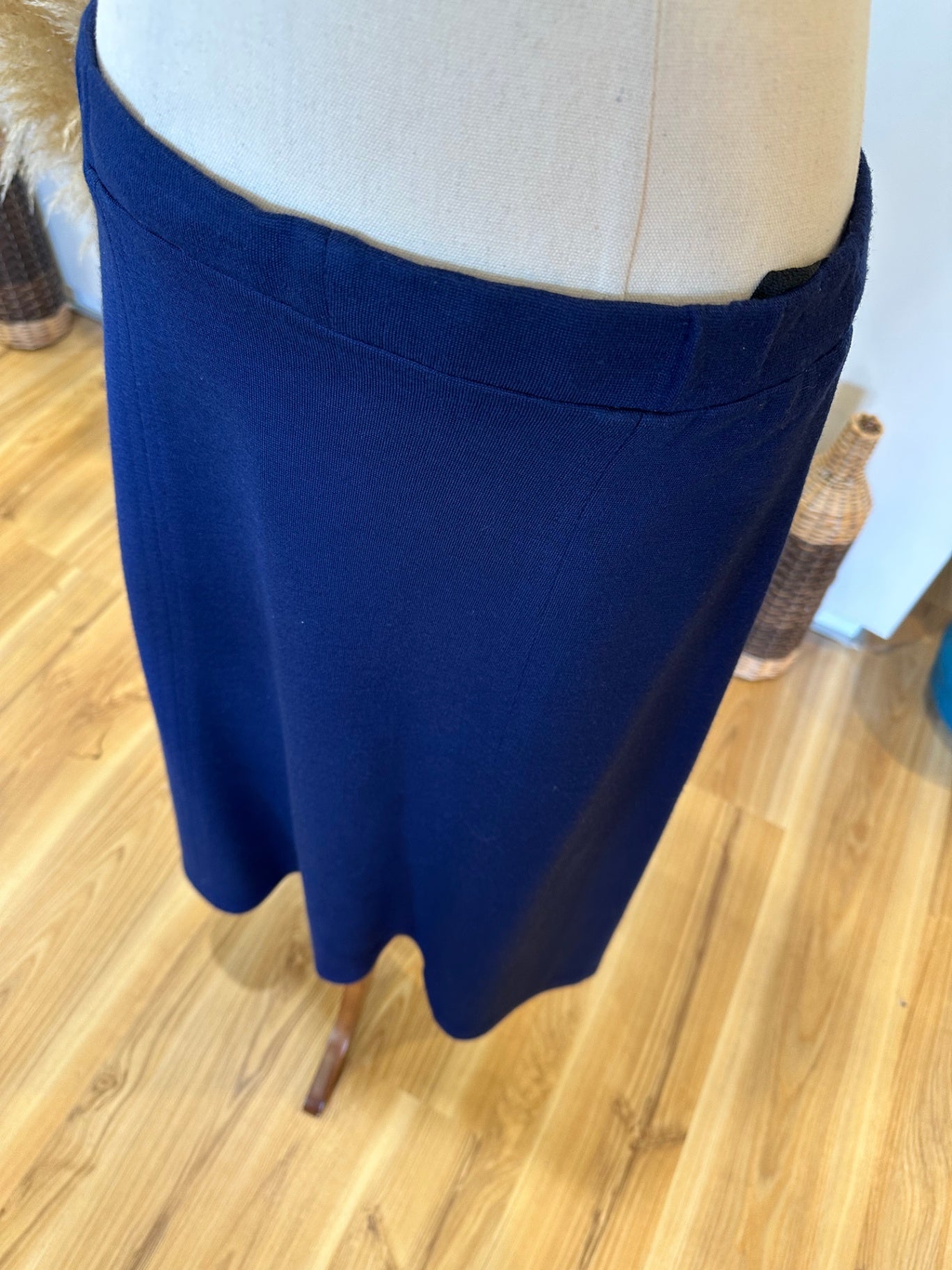 [SALE] Vintage Skirt - Navy Blue - Wool + Acrylic - Size 14