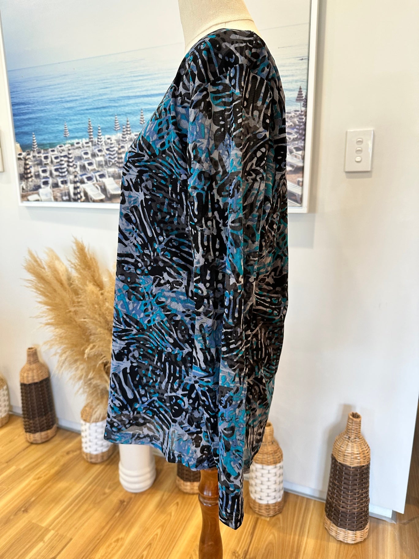 Top Extra Large Blue, Black, Grey