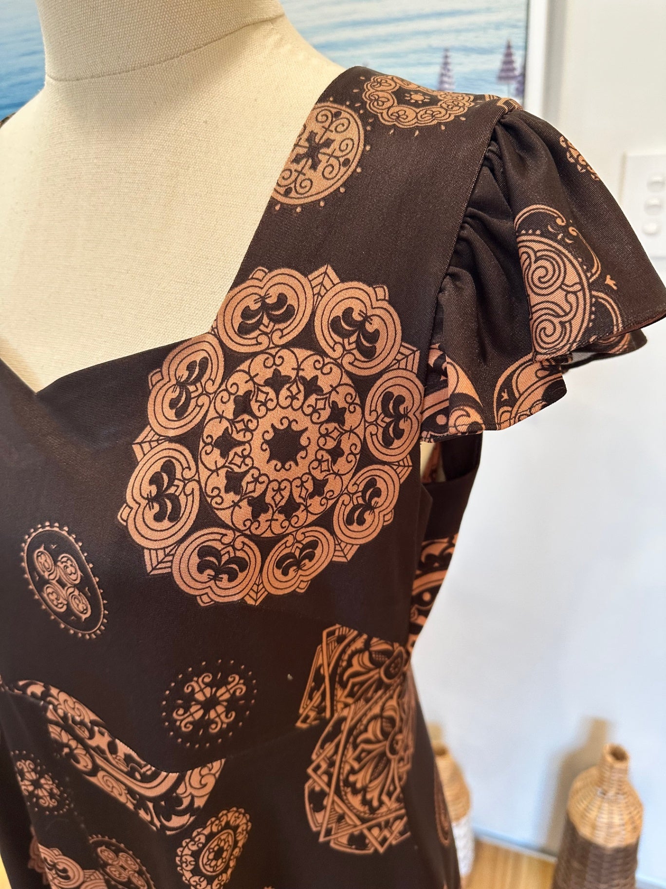 [SALE] Vintage - Maxi Dress - Small / Medium - Brown w Mandala Print