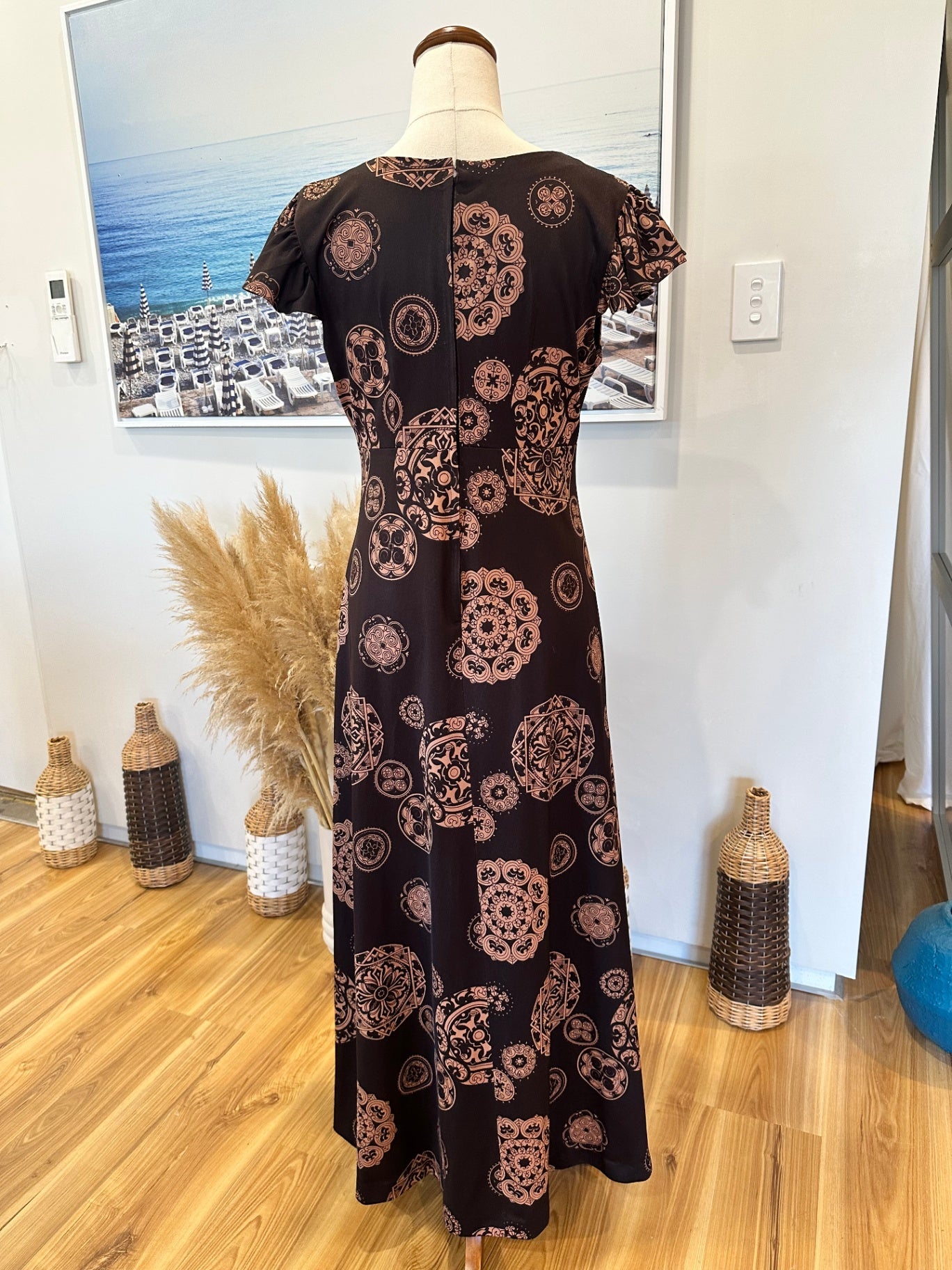 [SALE] Vintage - Maxi Dress - Small / Medium - Brown w Mandala Print